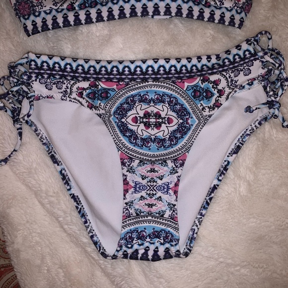 tribal print bikini - Picture 3 of 6